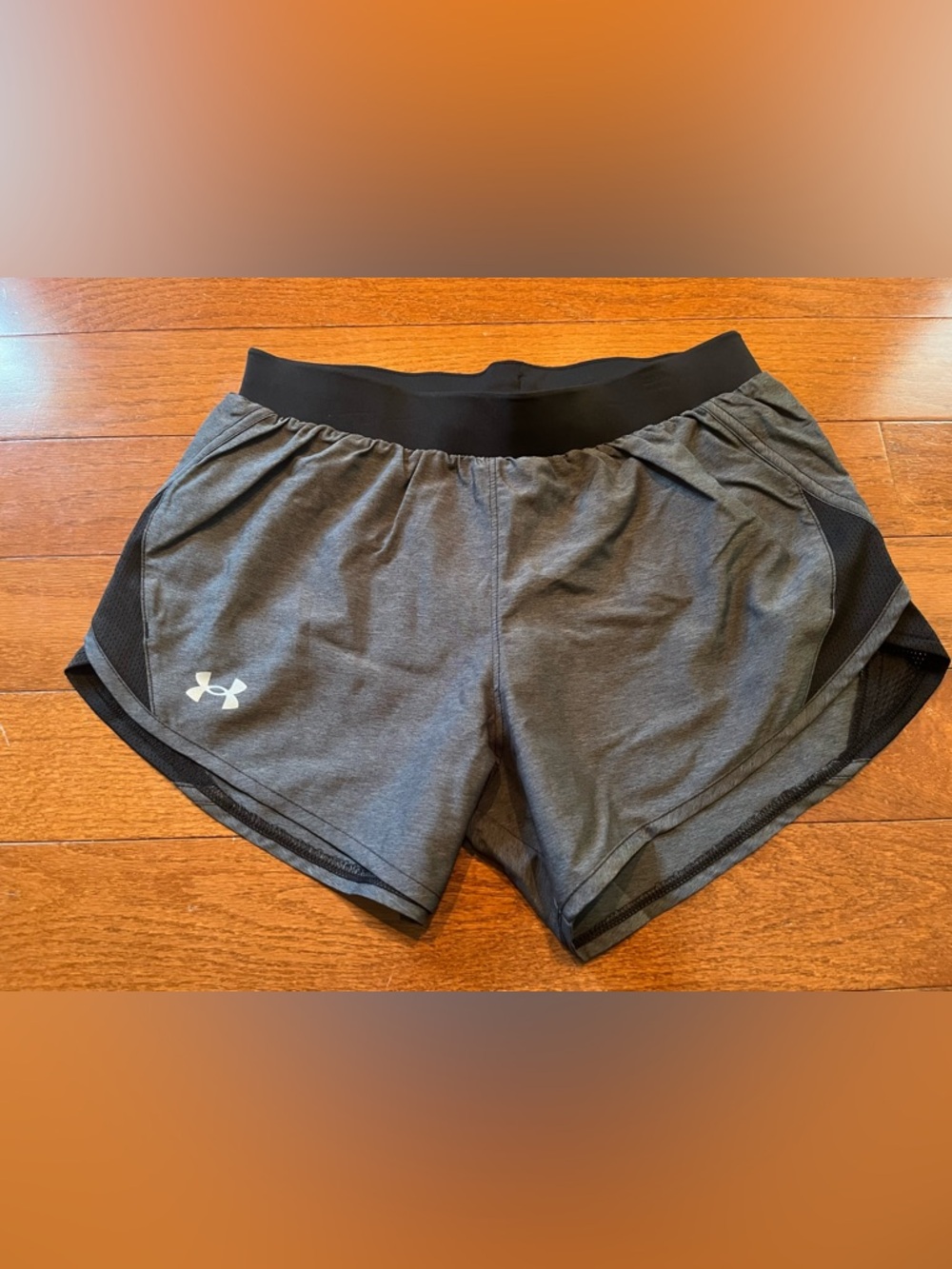 Womens Under Armour Shorts Fly By 2.0 Shorts Size XS NEW Dark Grey